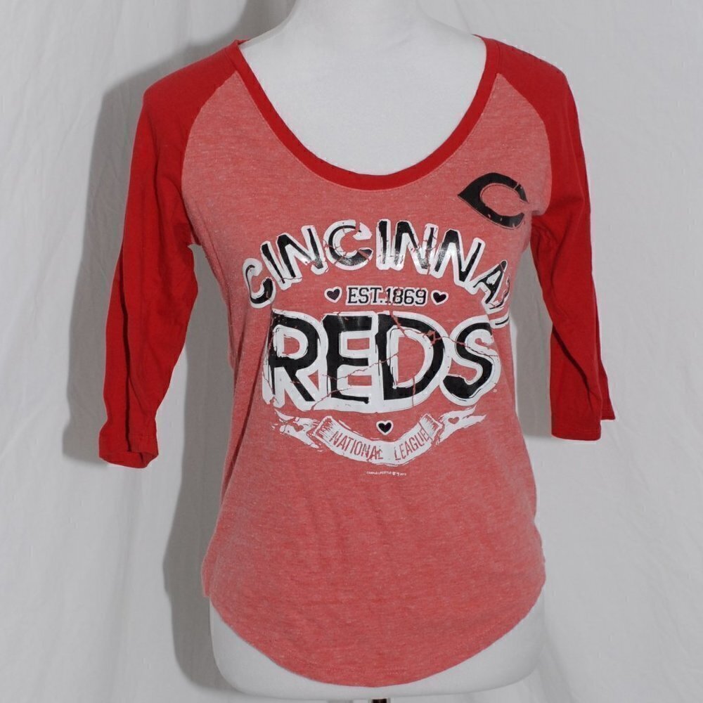 Campus Lifestyle Cincinnati Reds Womens Medium Shirt Distressed Short Sleeve Top